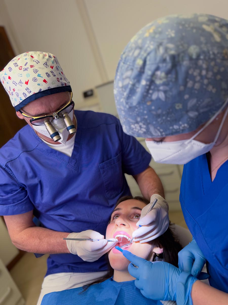 studio-dentistico-dottor-gola-casteggio-odontoiatria-pavia-dentista-implantologia-ortodonzia-protesi-chirurgia-211