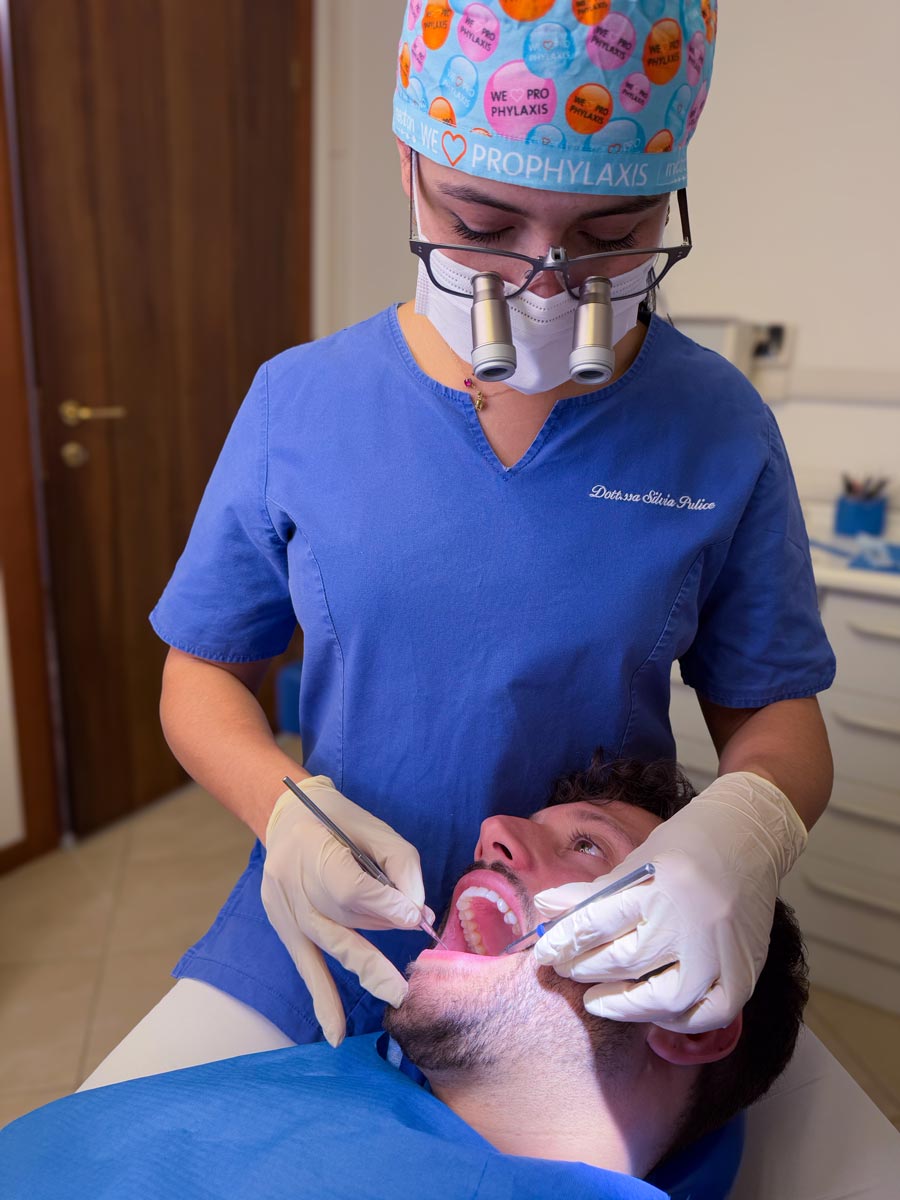 studio-dentistico-dottor-gola-casteggio-odontoiatria-pavia-dentista-implantologia-ortodonzia-protesi-chirurgia-216