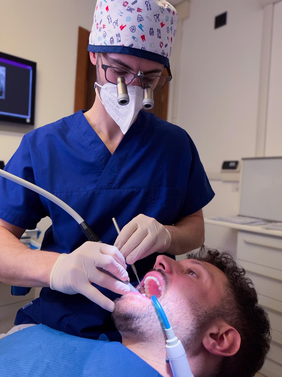 studio-dentistico-dottor-gola-casteggio-odontoiatria-pavia-dentista-implantologia-ortodonzia-protesi-chirurgia-291