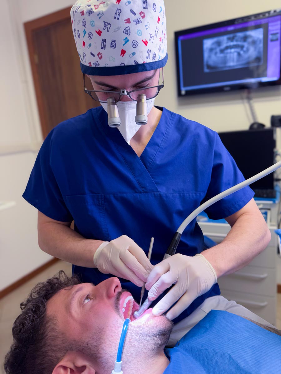 studio-dentistico-dottor-gola-casteggio-odontoiatria-pavia-dentista-implantologia-ortodonzia-protesi-chirurgia-363